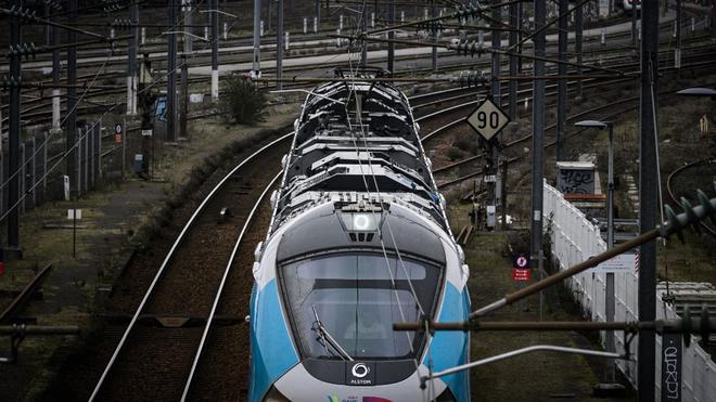 Avion, train, voiture... Quel moyen de transport pollue le plus ?