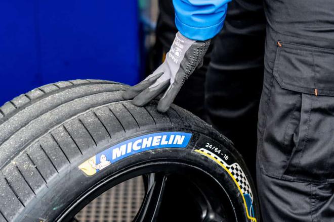 Uptis : Michelin teste ses nouveaux pneus increvables avec l’aide de DHL Express