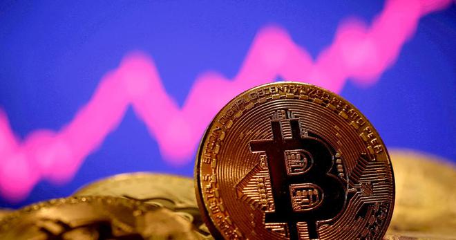 Le bitcoin dépasse 25.000 dollars et monte au plus haut depuis juin