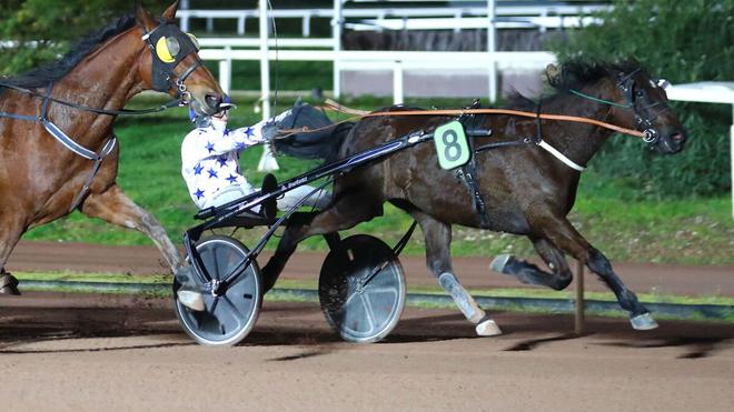 PMU - Arrivée du quinté du vendredi 3 mars à Cagnes-sur-Mer : Galba Ringeat à la manière des forts