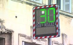 VIDÉO - 30 km/h, pas plus : comment Bordeaux fait lever le pied en centre-ville