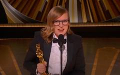 Oscars 2023 : Sarah Polley porte la voix des femmes et gagne l’Oscar de la meilleure adaptation pour Women Talking