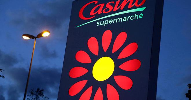 S&P baisse la note de Casino et menace de l'abaisser encore à brève échéance