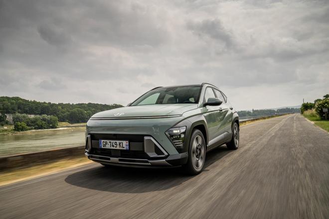 Essai Hyundai Kona Hybrid (2023) : un petit SUV qui voit grand !