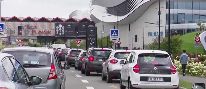 Le marché automobile français a confirmé sa reprise au mois de juillet, porté par les groupes Renault et Volkswagen, selon les chiffres de ventes publiés par les constructeurs