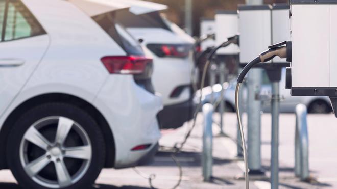 Une voiture sur cinq vendue en Europe au mois d'août est électrique