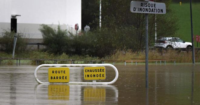 Crues et risques d’inondations : dix départements placés en «alerte orange»