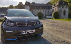 Test BMW i3s : Performance, Électrification et Conduite en Ville