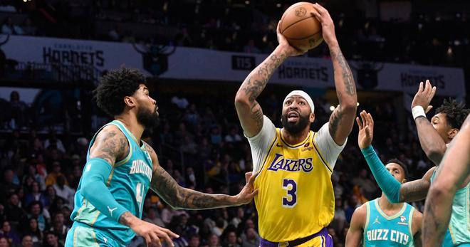 NBA: Davis s'offre un triple double avec les Lakers, Cavaliers et Clippers enchaînent