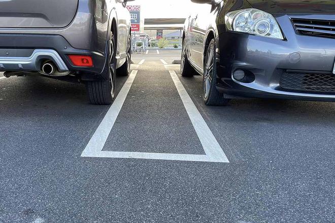 Pourquoi ce marquage au sol sur les parkings est « révolutionnaire » ?