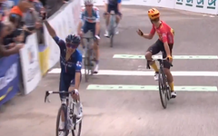 Cyclisme : quand Johannessen célèbre trop tôt sa victoire sur Lenny Martinez ... et se fait avoir sur la ligne