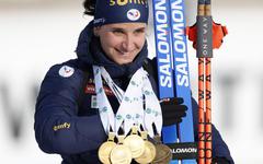 Biathlon : avec Julia Simon, la France danse au sommet