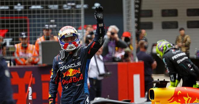 Formule 1 : Verstappen remporte le sprint en Chine, Hamilton 2e