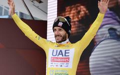 Cyclisme : Adam Yates gagne la 7e étape devant Joao Almeida