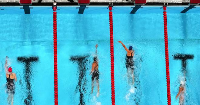 Jeux paralympiques: en vidéo, le finish solide d’Emeline Pierre pour remporter la médaille d’or sur 100m nage libre