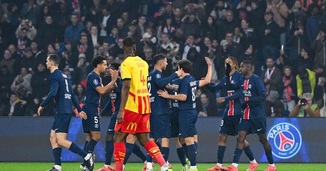 Ligue 1 : vainqueur de Lens, le PSG s'envole en tête