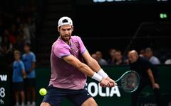 Tennis - Rolex Paris Masters - Tombeur de Grigor Dimitrov, Karen Khachanov affrontera Ugo Humbert en demi-finales du Rolex Paris Masters