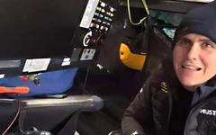 Commentaires sur Clarisse Crémer répare son MiniPC en plein Vendée Globe 2024 par Thibaud