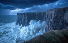 Une bombe météo va balayer l’Irlande et le Royaume-Uni avec des vents record et des conséquences jusqu’en France !