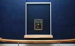 Après l’alerte sur l’état du Louvre, La Joconde doit-elle être déplacée ?