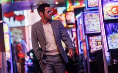 Notre critique de Mercato : Jamel Debbouze, génial agent trouble du foot business