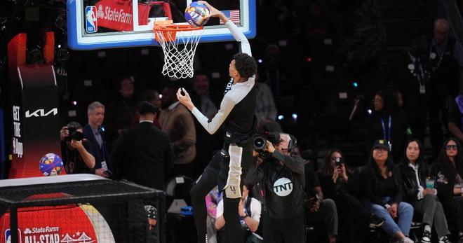 NBA : le duo de Cleveland Mitchell/Mobley remporte le Skills Challenge, Wembanyama disqualifié et hué (vidéo)