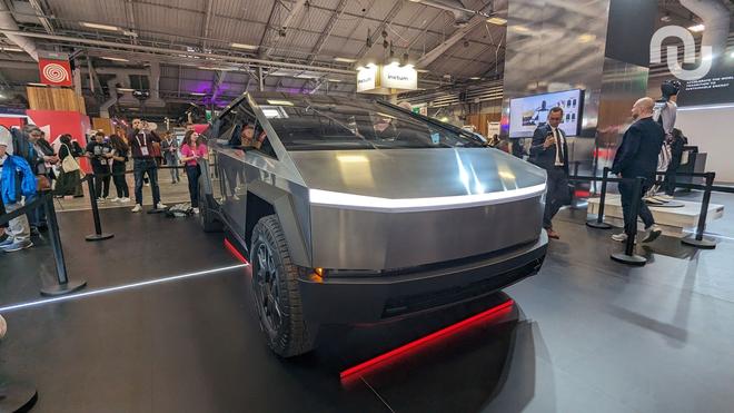 Tesla se fait exclure d’un salon automobile : que s’est-il passé ?