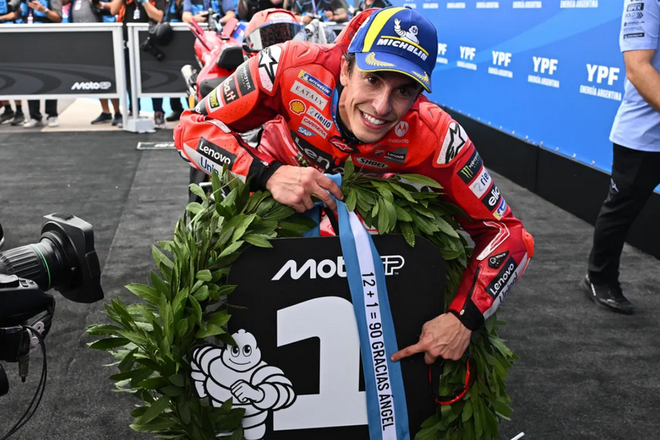 MotoGP, Pablo Nieto ému : « Merci à Marc Márquez de se souvenir de mon père »