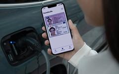 Adieu le permis rose ? Un permis spécial Voiture Electrique arrive en 2025 !