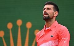 Tennis : Novak Djokovic n'a «pas besoin d'un entraîneur» pour l'instant