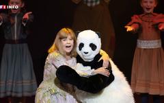 "Ça me fait beaucoup de peine" : Chantal Goya, déterminée à retrouver la tête de son Pandi Panda, porte plainte pour vol