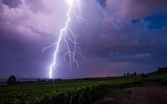 Météo du dimanche 20 juillet : 26 départements en vigilance orange pour les orages