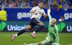 Porté par Kylian Mbappé, le Real Madrid tape Oviedo