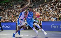 Basket - Amical - L'équipe de France étouffe la Grèce de Giannis Antetokounmpo et termine invaincue sa préparation à l'Euro