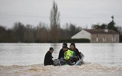 Malgré une lente décrue, le Maine-et-Loire, la Gironde et le Lot-et-Garonne en vigilance rouge