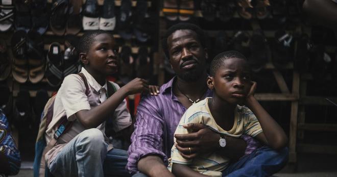 «C’était un honneur de représenter le cinéma nigérian» : rencontre avec Akinola Davies Jr, le réalisateur d’Un jour avec mon père révélé à Cannes