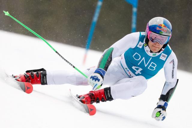 Ski alpin - Coupe du monde (Hommes) - Lucas Pinheiro Braathen mène le géant de Hafjell après la sortie de Marco Odermatt, Alexis Pinturault 15e avant la dernière course de sa carrière