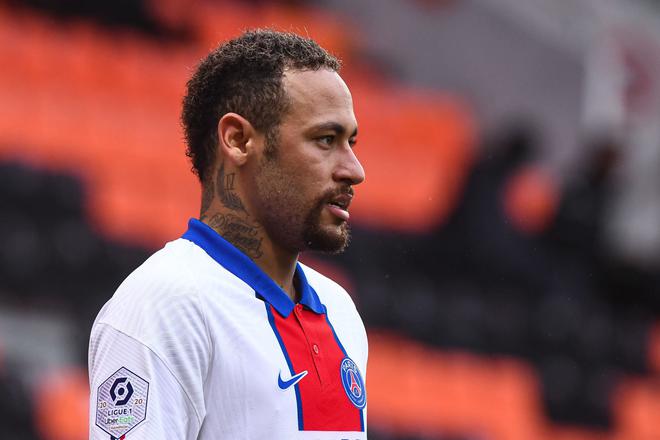 PSG : Neymar s’apprête à signer un contrat de quatre ans !