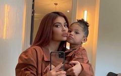 Kylie Jenner lynchée à cause de la fête d’anniversaire de Stormi !