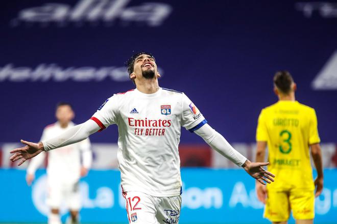 OL-Strasbourg : les compos probables avec Slimani sur le banc