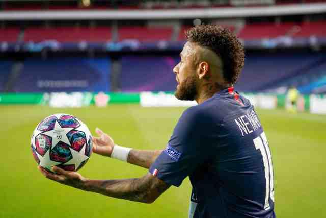 Foot - L1 - PSG - Neymar est bien dans le groupe du PSG pour le Classique contre l'OM en Ligue 1