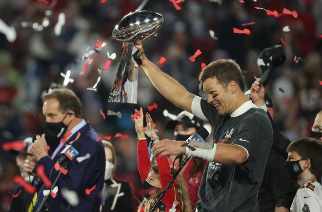 Super Bowl : Tampa Bay l’emporte sur Kansas City, Tom Brady remporte son 7e sacre