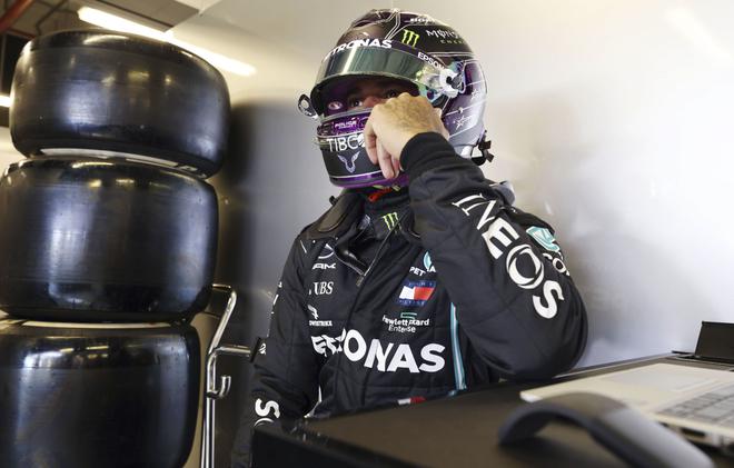 Auto/Moto - F1 : Lewis Hamilton rempile enfin chez Mercedes avec un 8e titre inédit dans le viseur