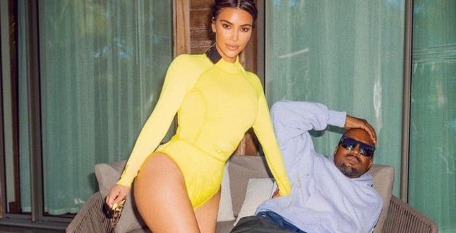 Kim Kardashian: Kanye West encore avec son alliance en plein divorce !