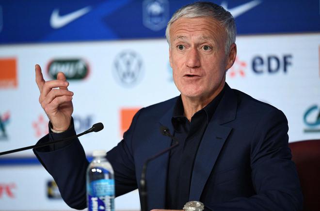 Equipe de France : «Personne ne rentre ni ne sort», explique Didier Deschamps