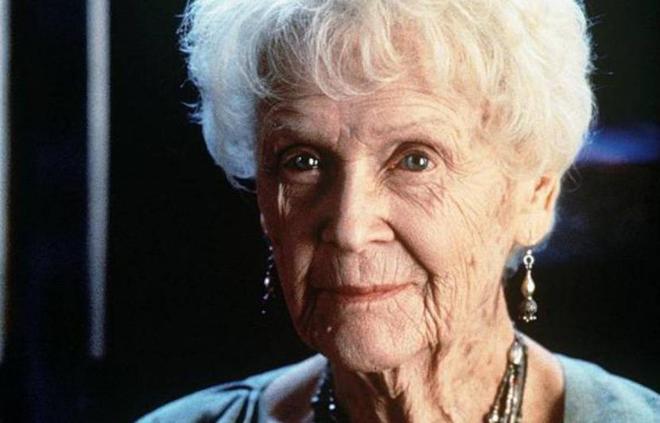 A quoi ressemblait Gloria Stuart, la vieille dame dans Titanic, lorsqu’elle était plus jeune ? (PHOTOS)