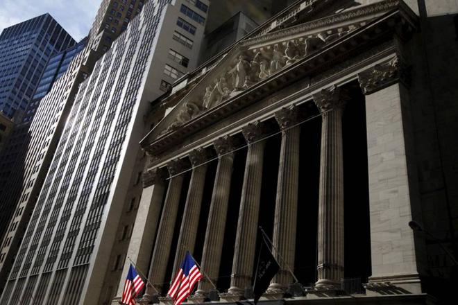 Wall Street termine en hausse, records pour le S&P 500 et le Dow Jones