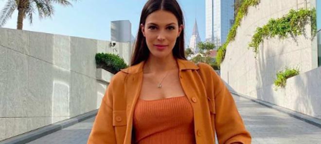 Iris Mittenaere hilare face à des sous-vêtements « anti-pets » sur Instagram !