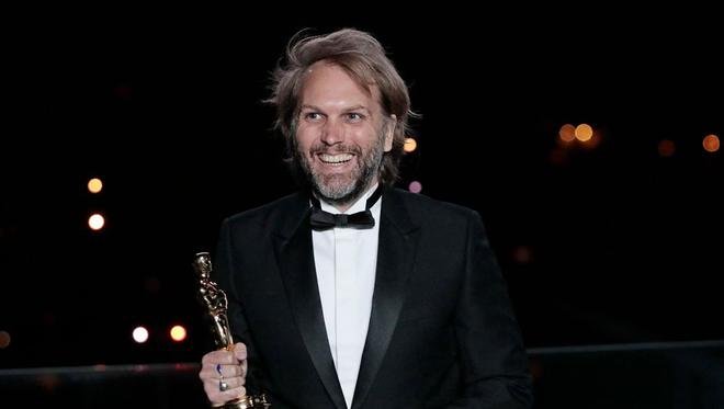 Oscars 2021 : le Français Florian Zeller couronné pour la meilleure adaptation avec "The Father", la Chinoise Chloé Zhao sacrée meilleure réalisatrice