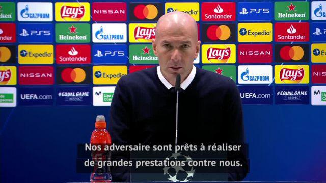 Foot - C1 - Real - Zinédine Zidane (Real Madrid), après le nul contre Chelsea : « Nous sommes vivants »